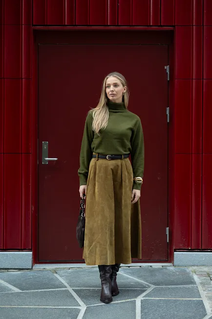Christian Aks Zina Wool Cash Turtleneck Hunter pologenser 2