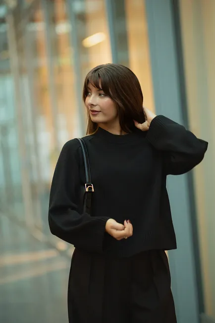 Christian Aks Rina Merino Sweater Black genser