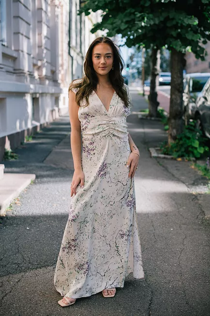 ByTimo Crepe Satin V-Neck Gown Dreamy Lilac maxikjole