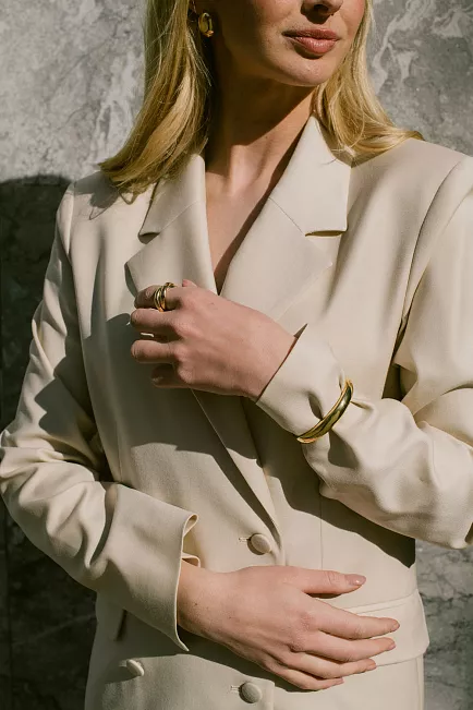 Lie Studio The Amanda Bracelet Gold armbånd 2