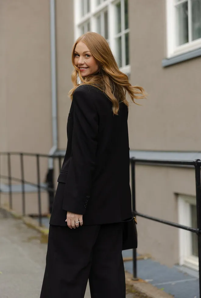 Hiil studio Protect Blazer Black dressjakke 4