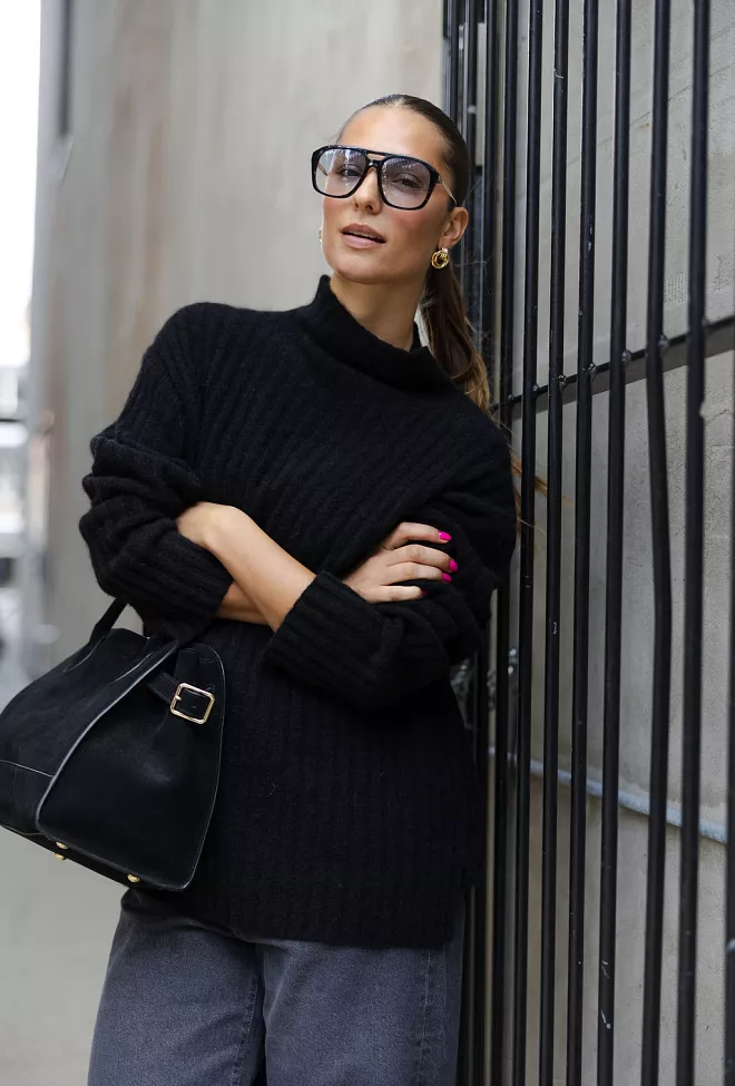 Carma Collection Bente Knit Black strikket genser 5