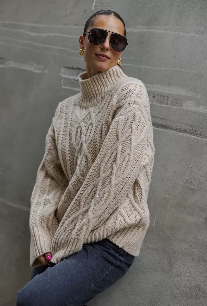 Carma Collection Turid Cable Knit Nature strikket genser 5