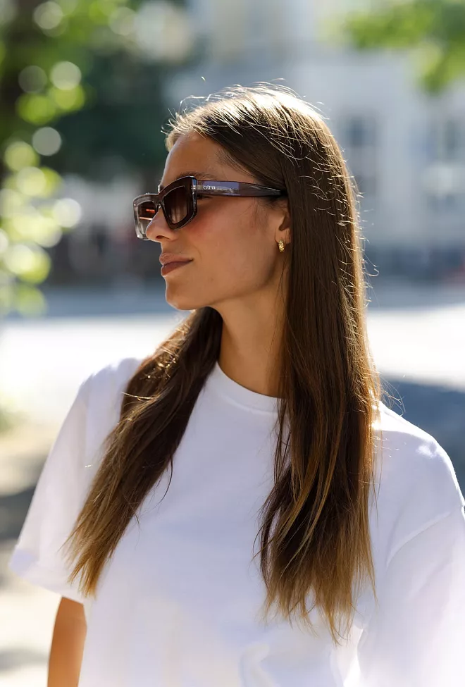 Otra Eyewear Marsha Trans Olive/Brown Fade solbriller 3