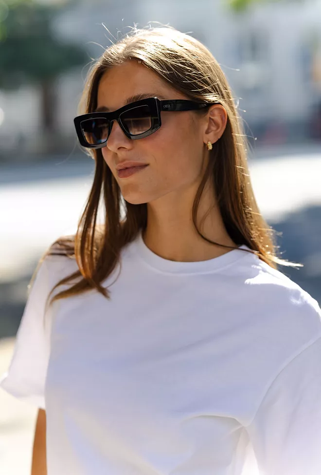 Otra Eyewear Marsha Black/Smoke Fade solbriller 5