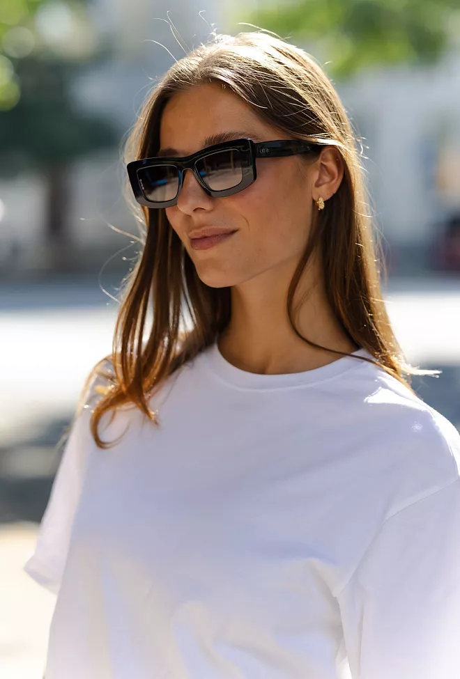 Otra Eyewear Marsha Black/Smoke Fade solbriller 