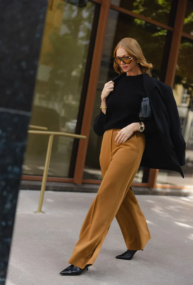 HiiL Studio Natalia Pants Cognac dressbukse 2