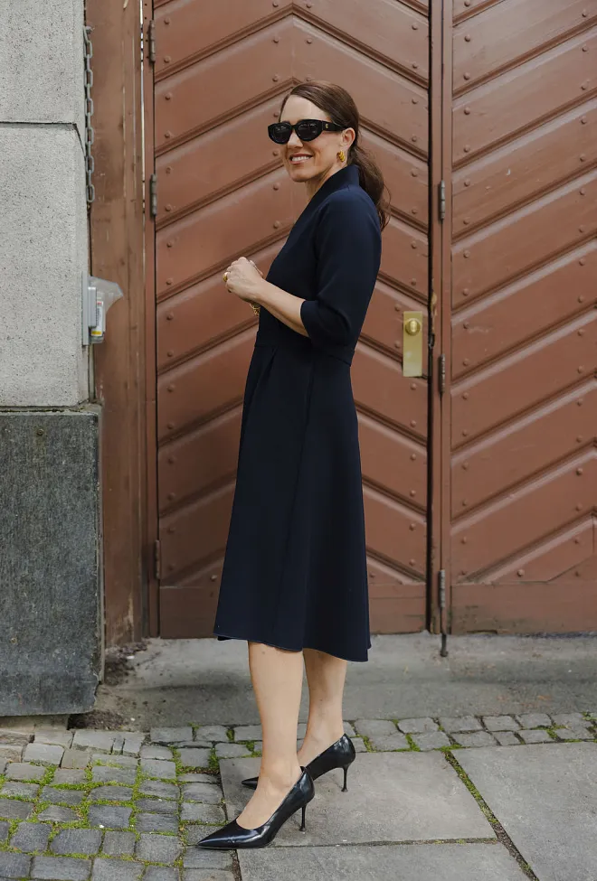 HiiL studio Bertine Dress Navy kjole 3