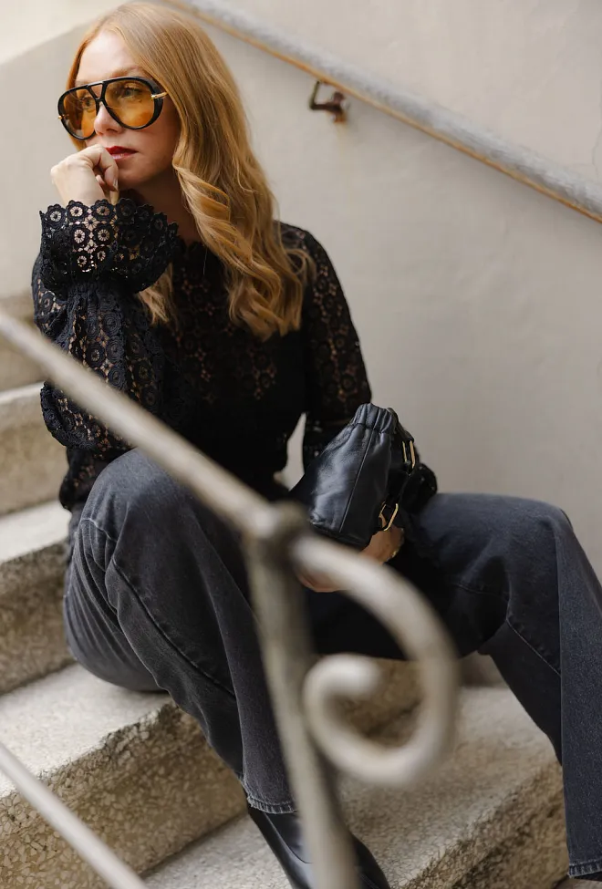 HiiL Studio Blake Blouse Black bluse 5