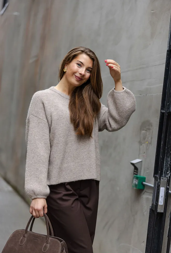 Gestuz Alpha GZ Slit Pullover Warm Sand Melange genser