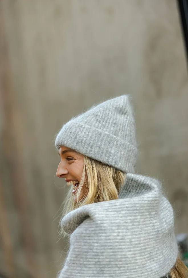 HiiL Studio Loop Hat Grey lue