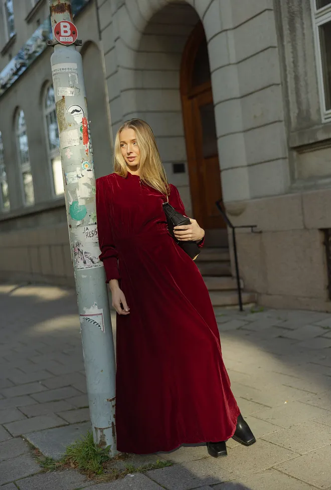 Nectar Greta Velvet Long Dress Ruby fløyelskjole 5