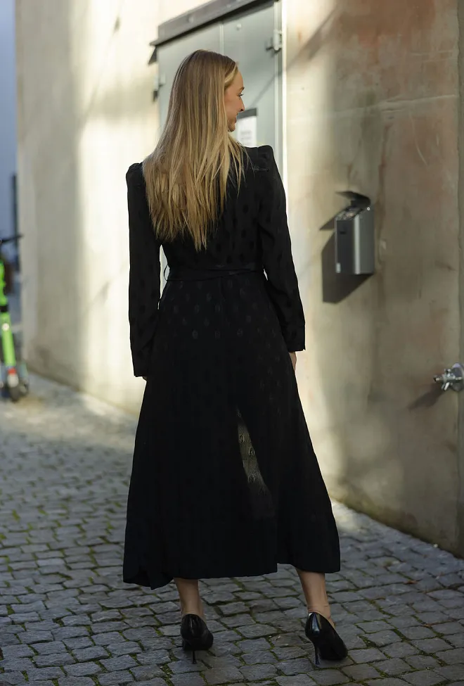 byTiMo Viscose Shirt Dress Black midikjole 4