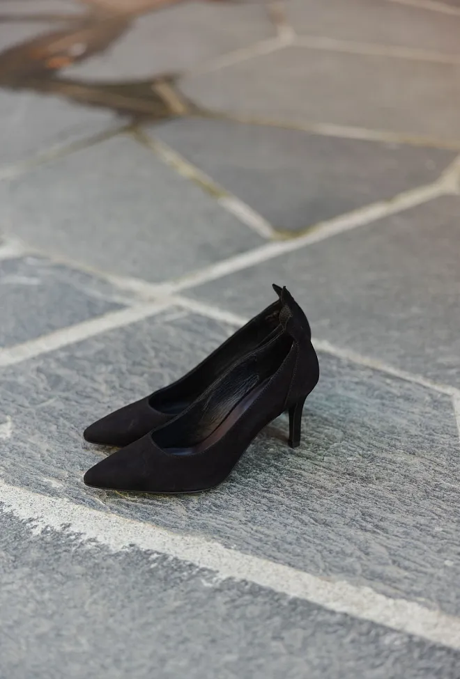 Bukela Suede Pumps Black høyhælte sko
