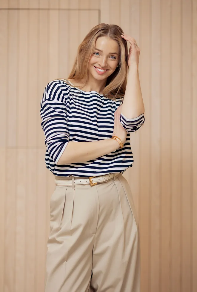 Hiil Studio Jane Tee Navy Off White
