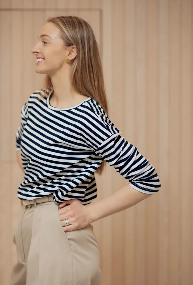 Hiil Studio Jane Tee Navy Off White 2