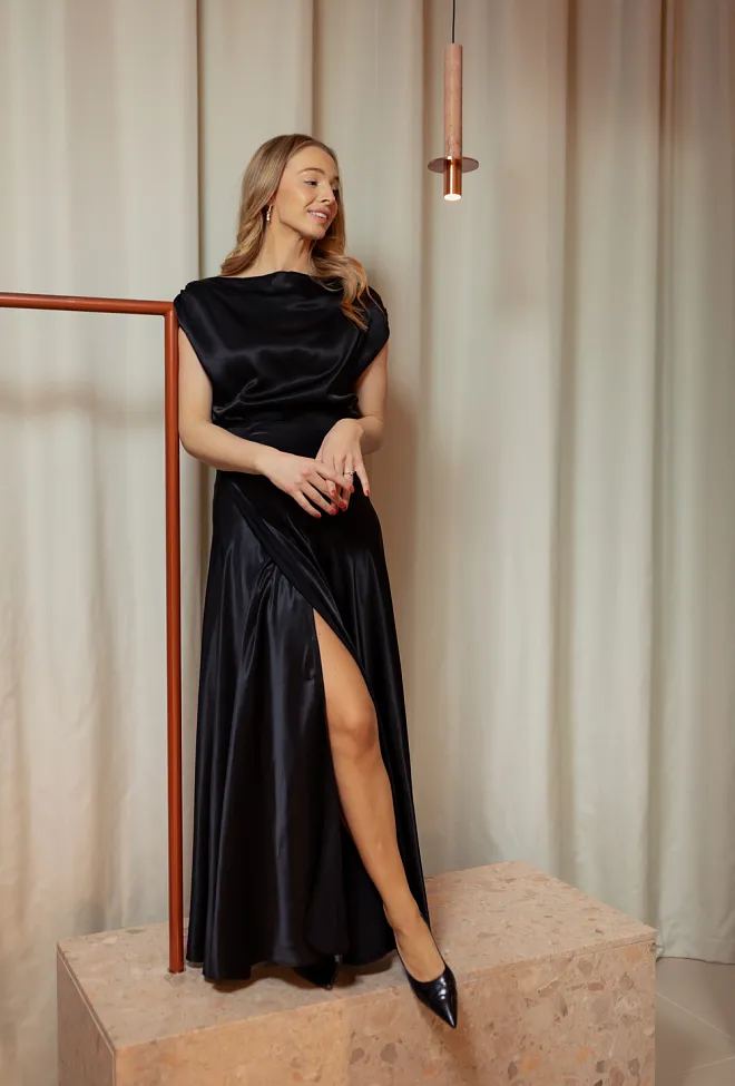 Viveh Adhara Top Black topp 2