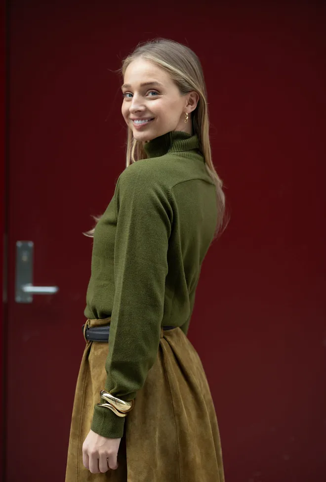 Christian Aks Zina Wool Cash Turtleneck Hunter pologenser 3