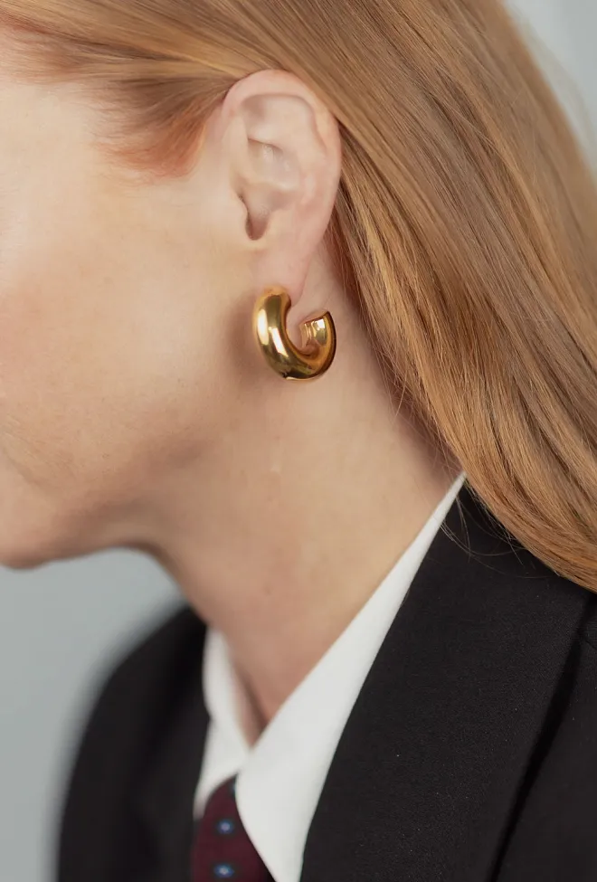Hiil studio jewelry Simple Chunky Loop Earrings Gold øreringer 2