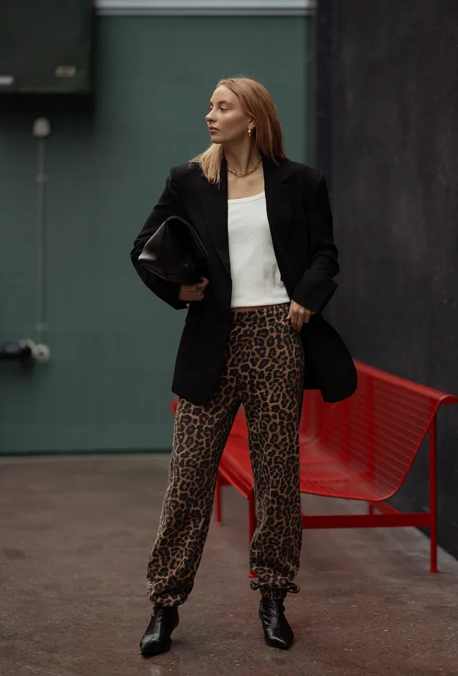 Anine Bing Karter Jogger Framed Monogram Black And Brown Leopard bukse 5