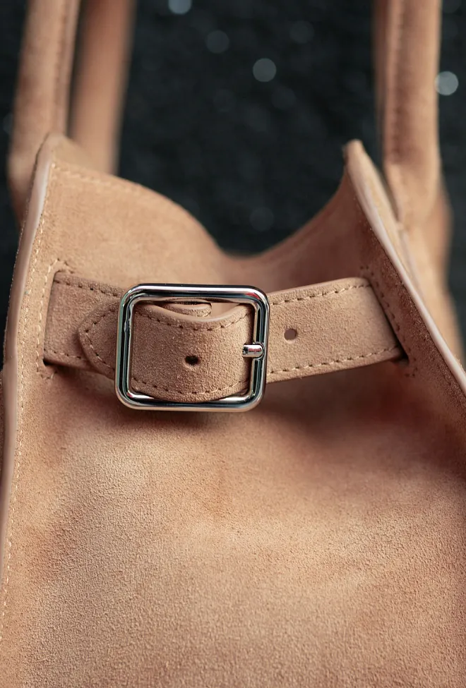 hiil studio x jim rickey tote small suede tan veske 9