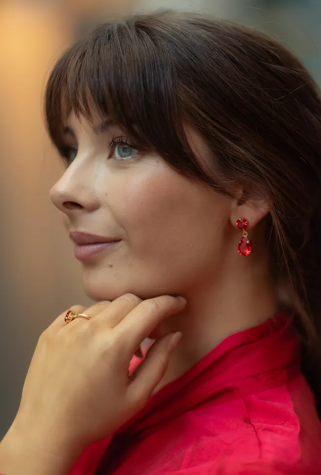 Caroline Svedbom Mini Drop Earrings Gold Light Siam øredobber