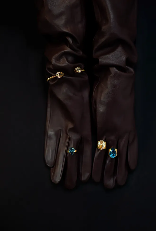 Caroline Svedbom Mini Drop Bracelet Gold Greige armbånd 2