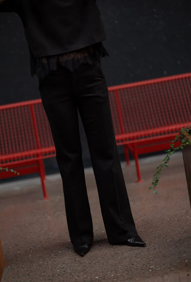 My essential wardrobe The Lara 115 Pant Black Wash bukse