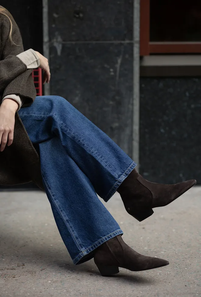 Anine bing Freya Flat Boots Dark Brown Suede ankelstøvletter 2