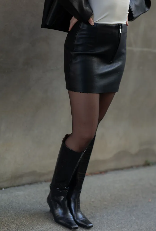 Remain Mini Leather Skirt Black miniskjørt skinnskjørt