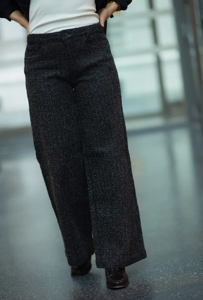 My essential wardrobe Amber 178 High X-Wide Black Wash bukse