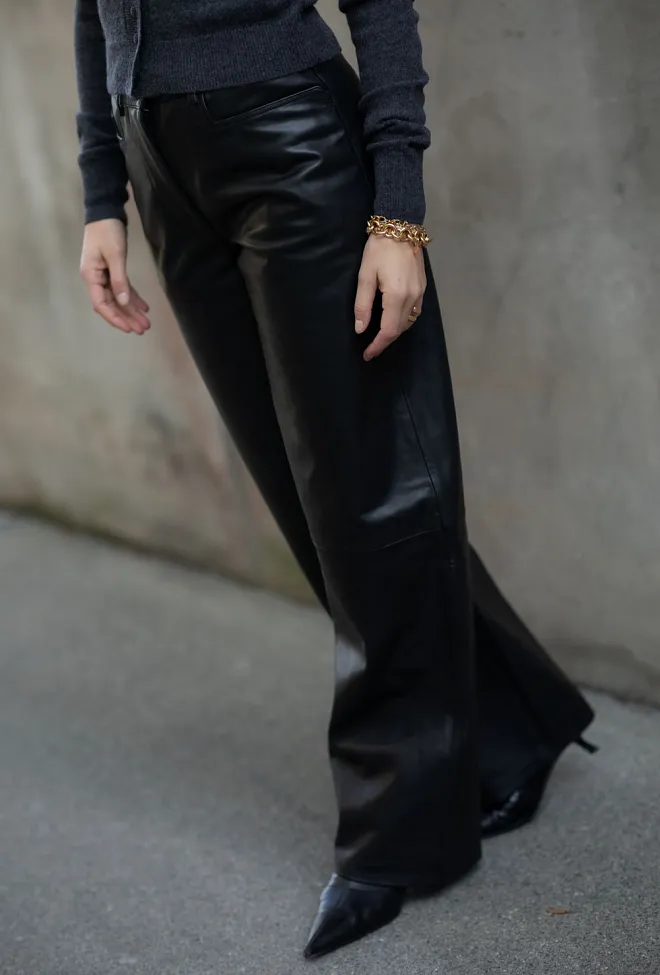 Remain Cocoon Leather Pants Black skinnbukse