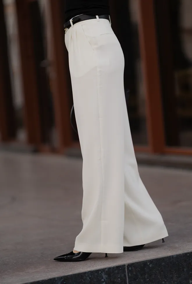 Andiata Gytta Trousers Chalk White dressbukse 4 8