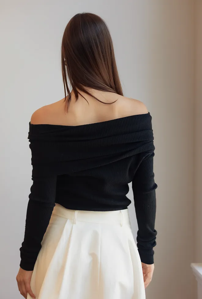 Christian Aks Delphine Merino Top Black genser strikk 4