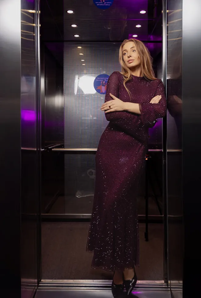 Self-portrait Rhinestone Fishnet Midi Dress Burgundy kjole 1