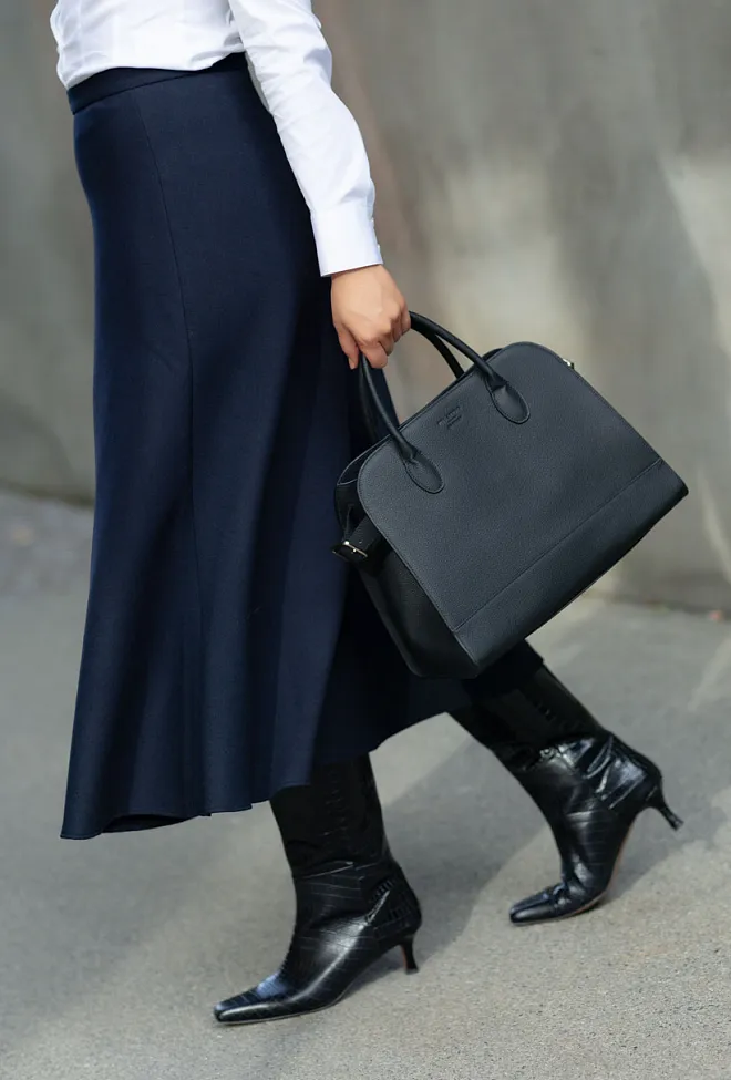Andiata Kity 85 V Skirt Navy ullskjørt 3