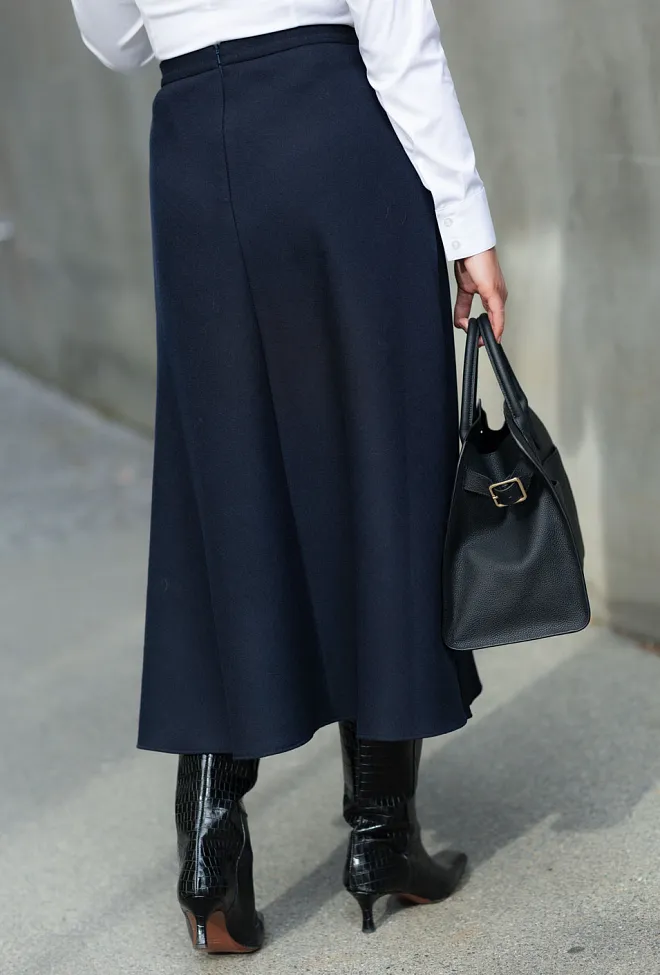 Andiata Kity 85 V Skirt Navy ullskjørt 7
