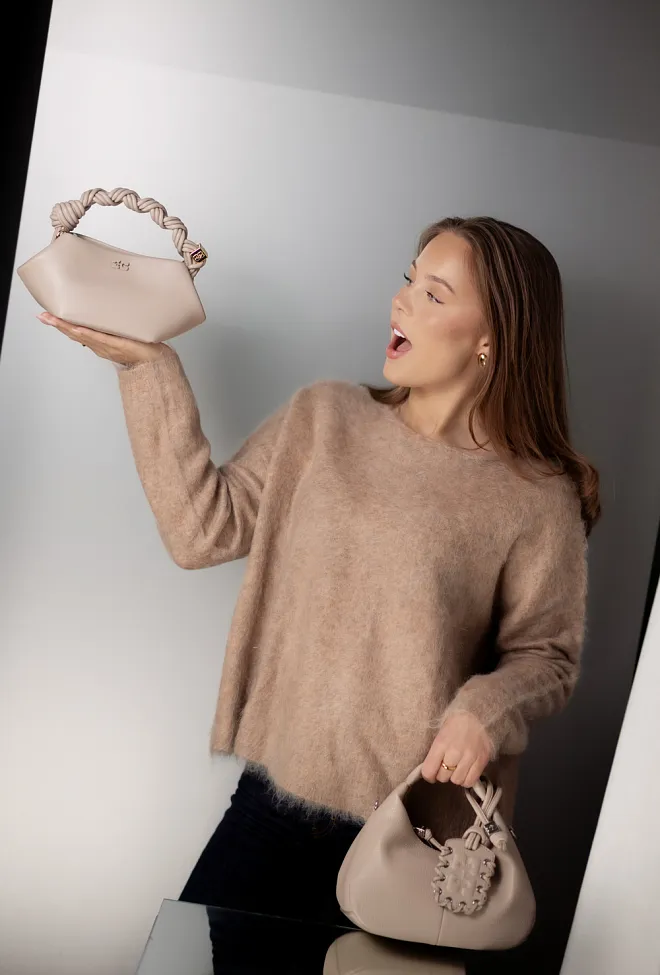 GANNI Bou Bag Mini Oyster Gray veske 3