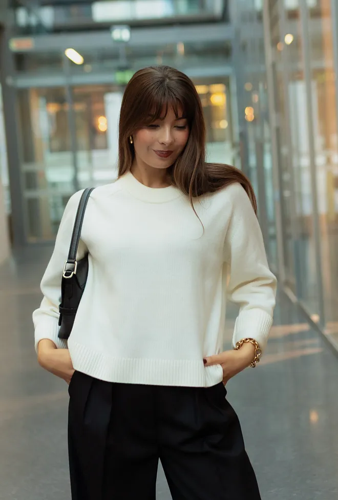 Christian Aks Rina Merino Sweater White genser 6