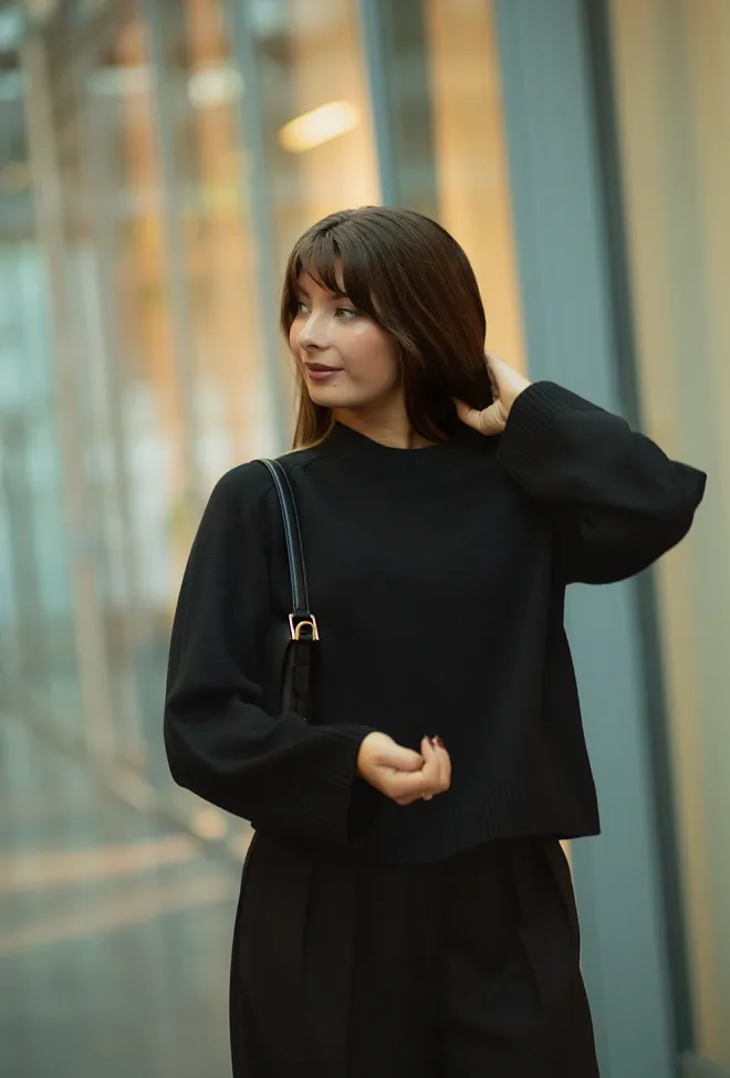 Christian Aks Rina Merino Sweater Black genser