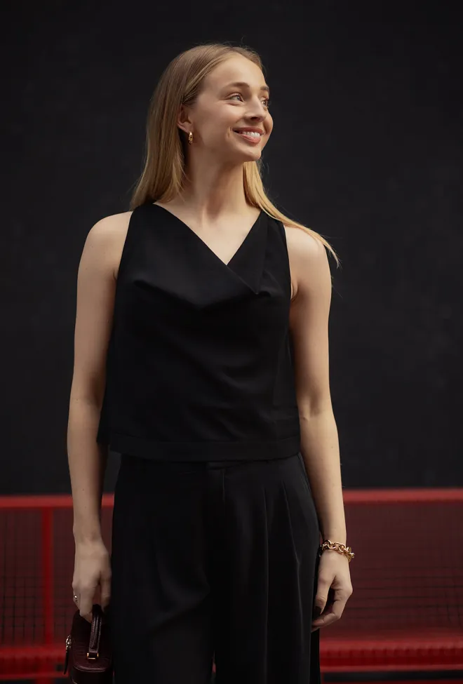 My essential wardrobe MW Mille Waterfall Top Black topp