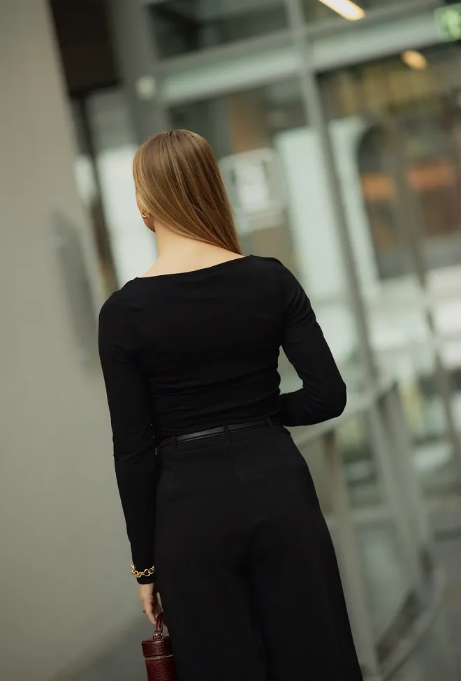 My essential wardrobe MW Giggo Blouse Black genser 5