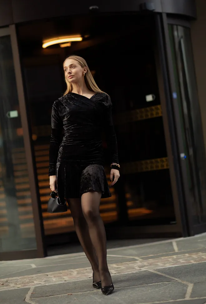GANNI Velour Jersey Crossover Ruched Mini Dress Black minikjole 5