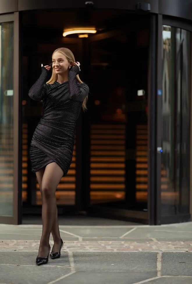 Rotate Velvet LS Mini Dress Black minikjole