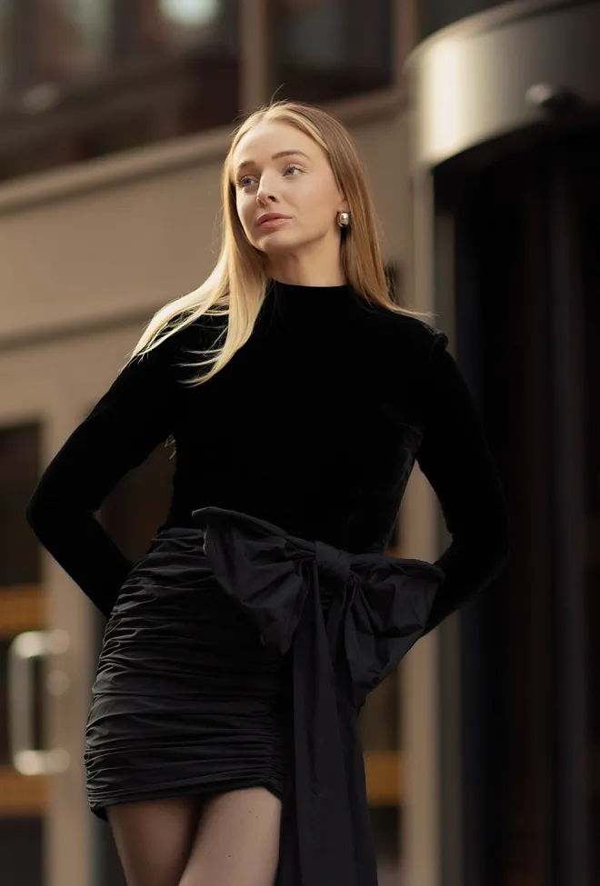 Rotate Velvet Bow Mini Dress Black festkjole 2