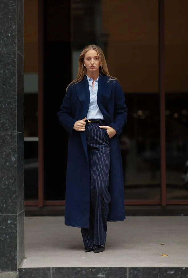 HiiL Studio Luminary Coat Navy ullkåpe 11