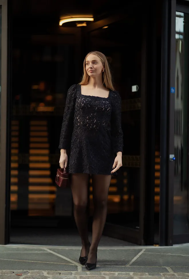 bytimo Embroidery Lace Mini Dress Black blondekjole 2