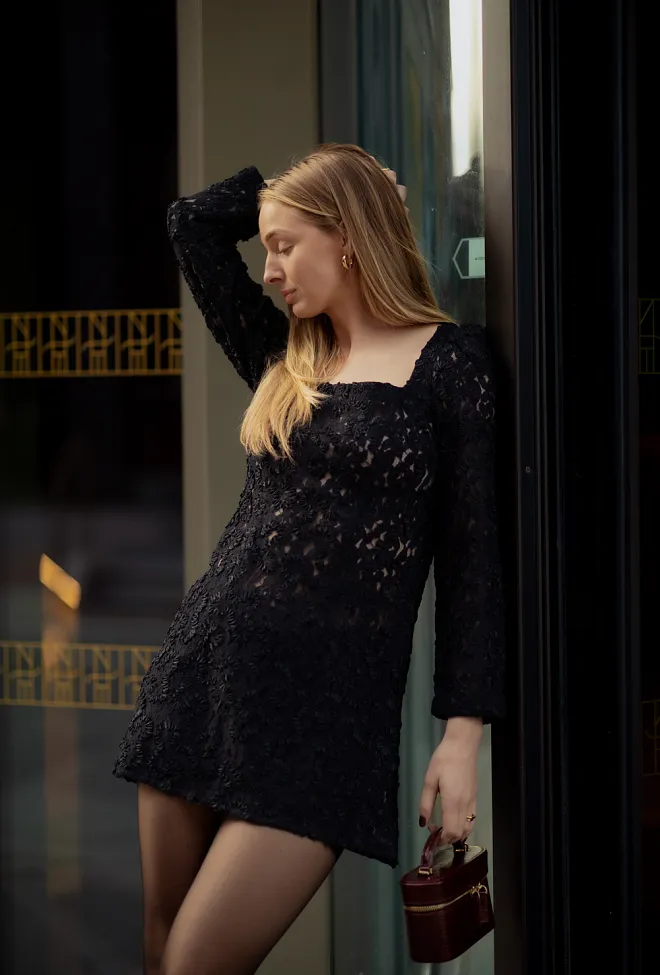 bytimo Embroidery Lace Mini Dress Black blondekjole