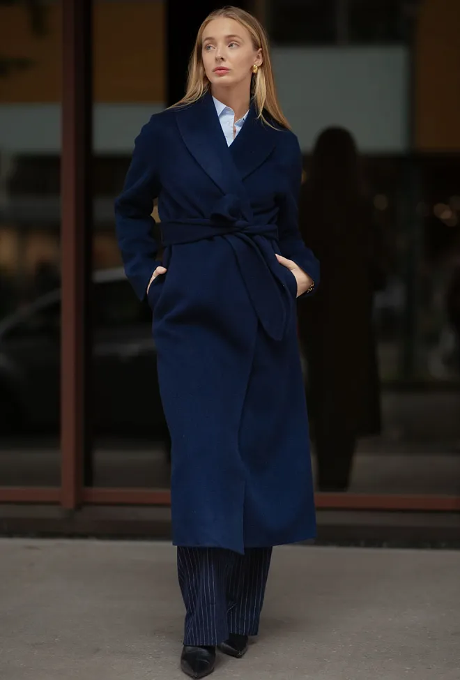 HiiL Studio Luminary Coat Navy ullkåpe 10