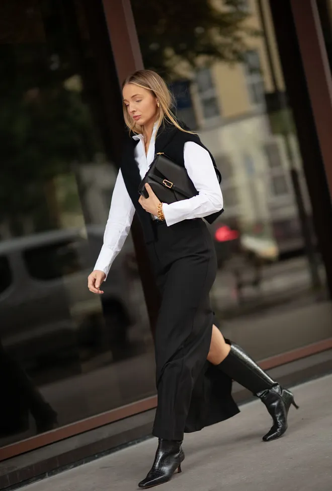 Hiil Studio Harmony Skirt Black skjørt 2